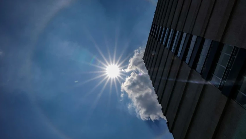 ¿Por qué apareció un halo solar hoy, 24 de mayo, en CDMX? El momento en IMÁGENES