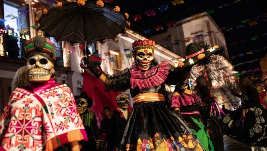 Frente Frío llega en Día de Muertos: ¿En dónde las lluvias podrían NO dejarte pedir calaverita?