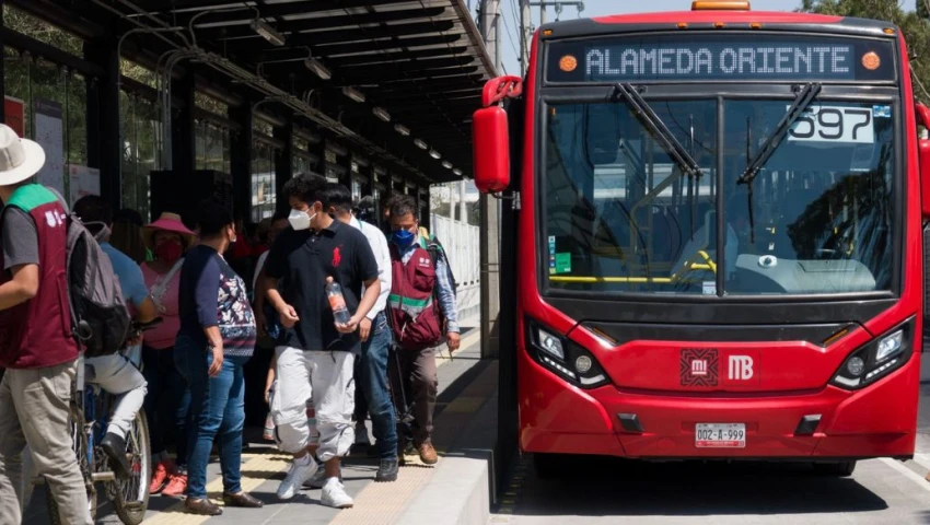 ¿Vas con prisa? Descubre cómo consultar los horarios del Metrobús CDMX en tiempo real