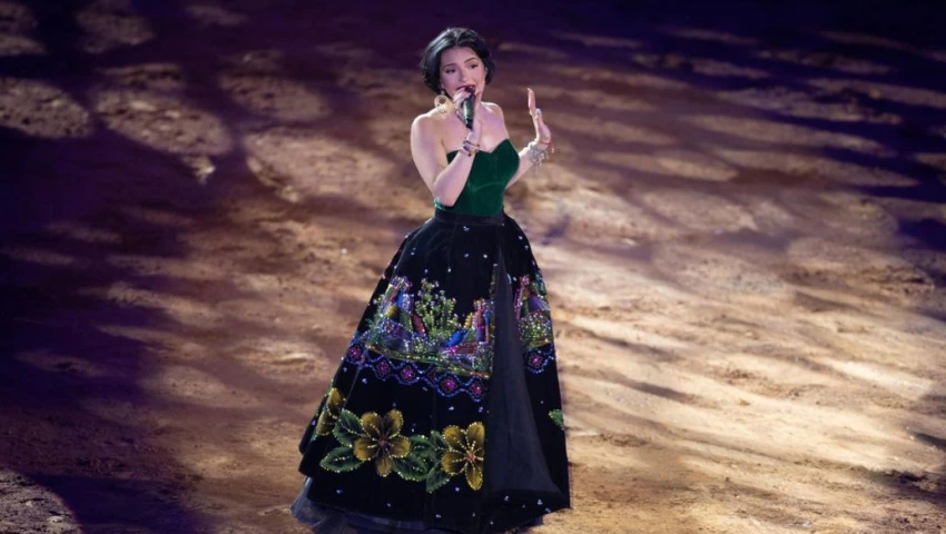 ¿Por qué Ángela Aguilar fue nombrada “Mujer del Año”? Mexicanos contra Pepe Aguilar