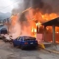 Tragedia en Veracruz: Incendio por luces navideñas cobra la vida de una niña |VIDEO