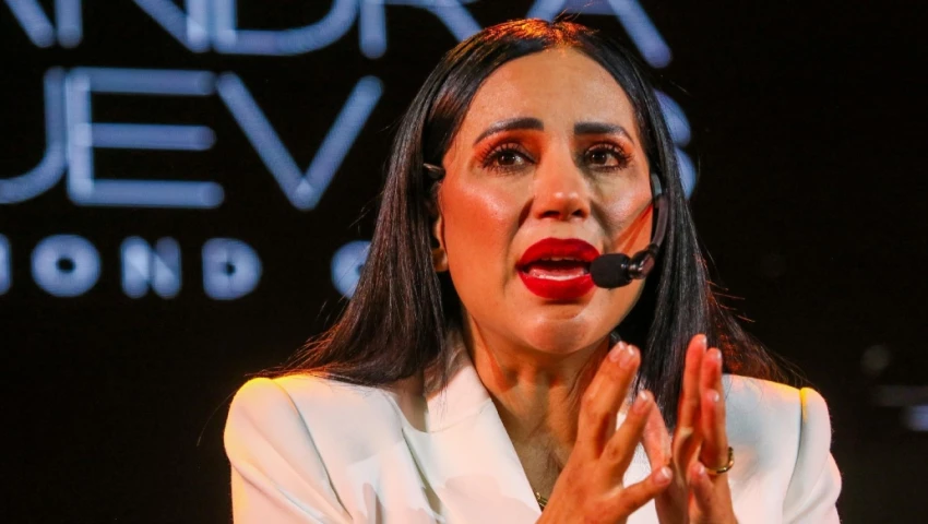Sandra Cuevas, redes sociales, cierra, regresa