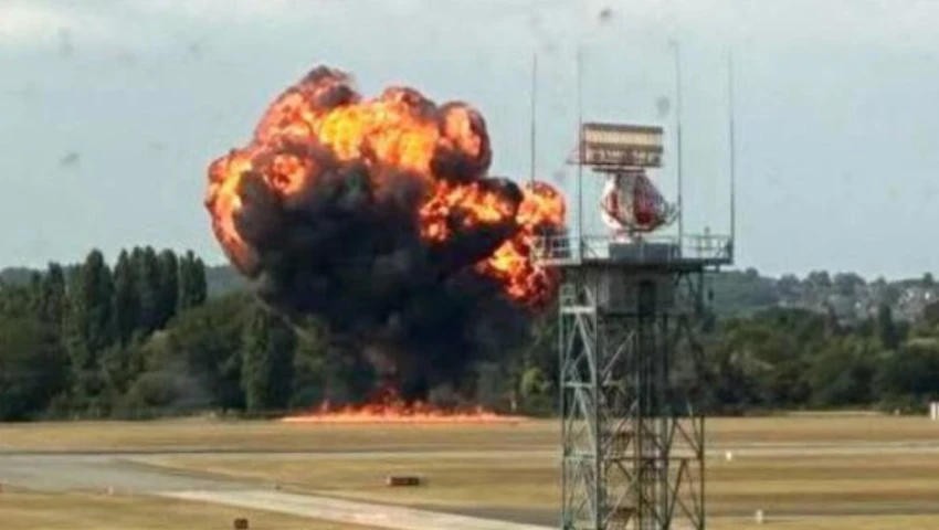 Se estrella avión en el aeropuerto de Southend, Londres Se estrella avión en el aeropuerto de Southend, Londres